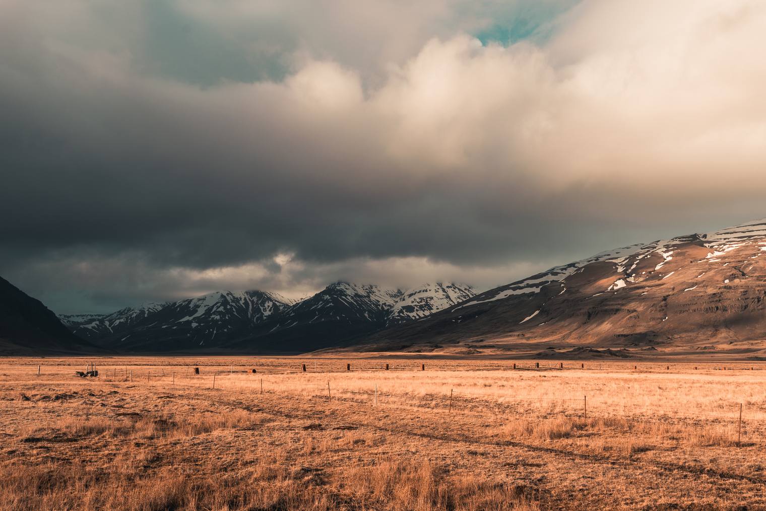 Landscape photo edited with Sunset and Sunrise Lightroom Presets