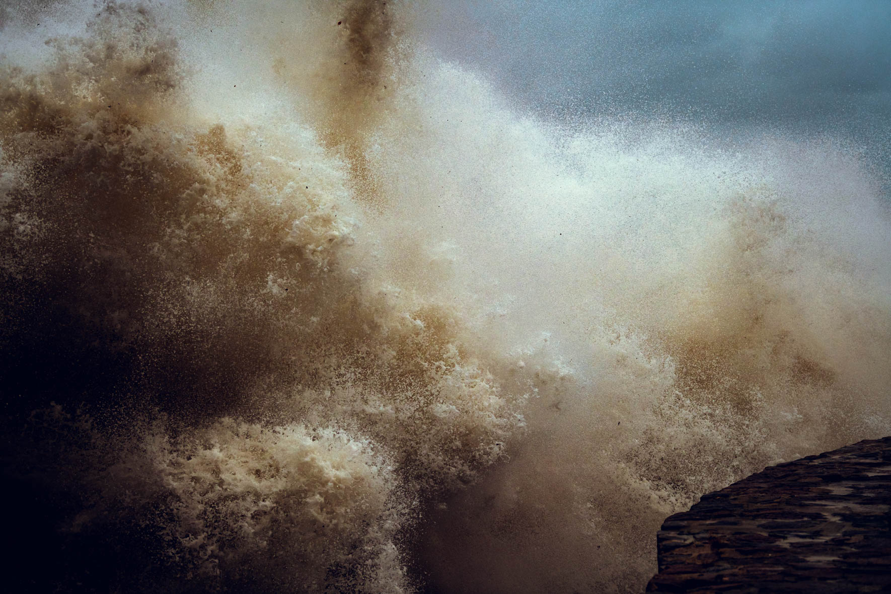 Dramatic Landscape Photography of Waves