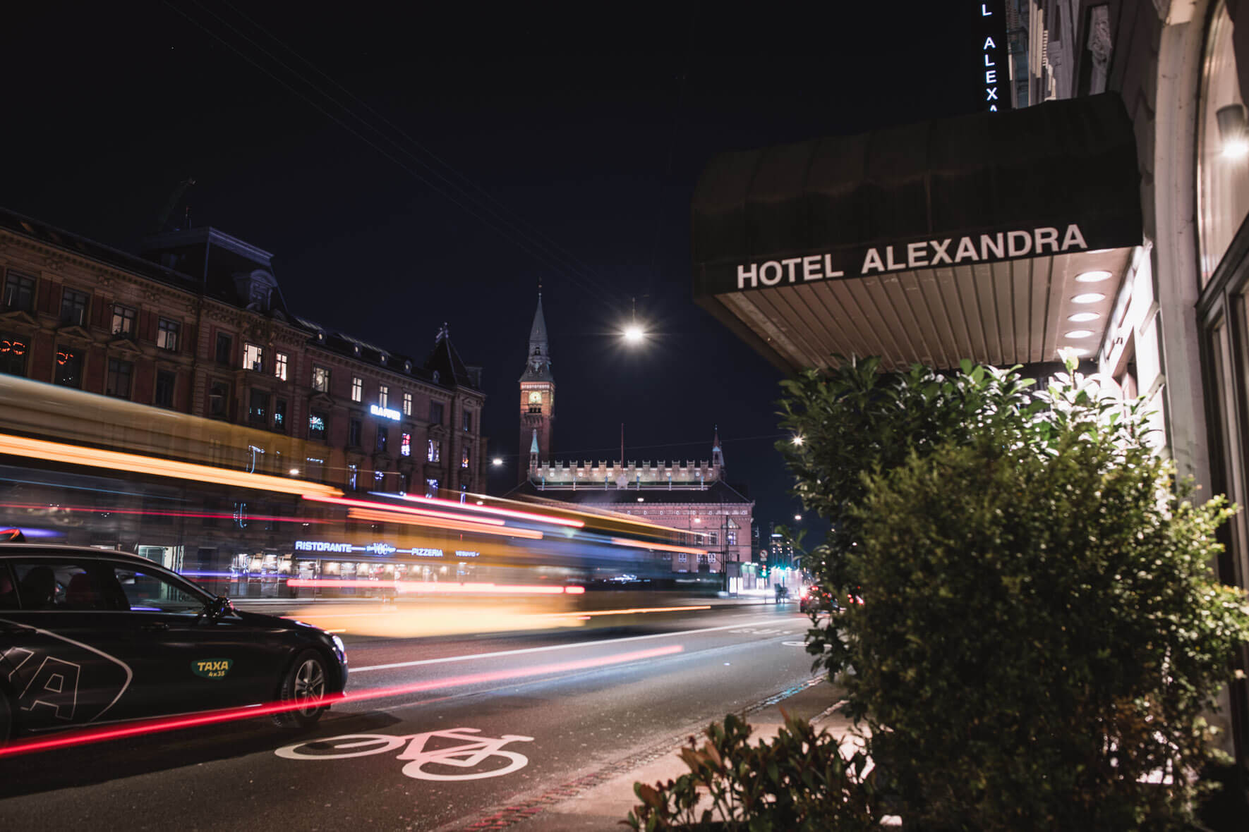Hotel Alexandra in Copenhagen at night
