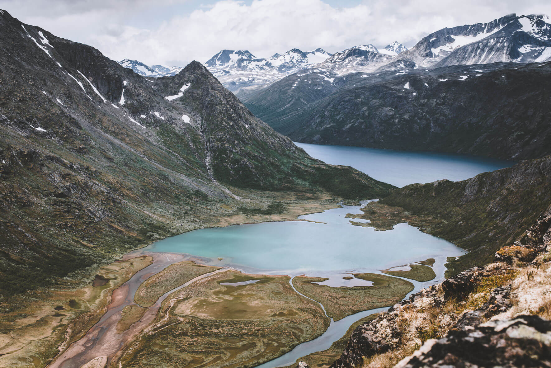 Lake Øvre Leirungen seen from Knutshøe mountain ridge in Jotunheimen, Norway